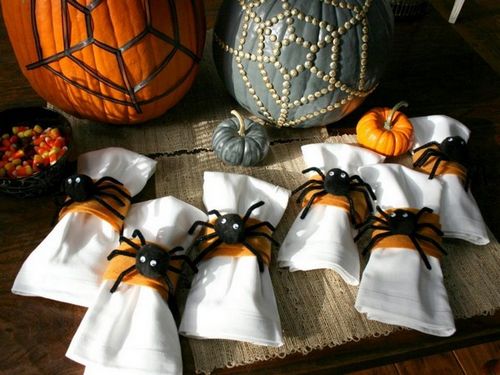 как украсить стол на хэллоуин своими руками