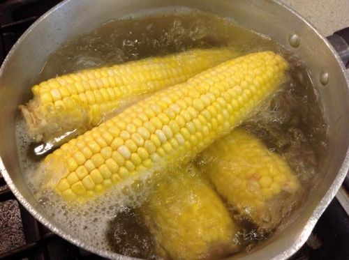 как правильно выбрать кукурузу в початках