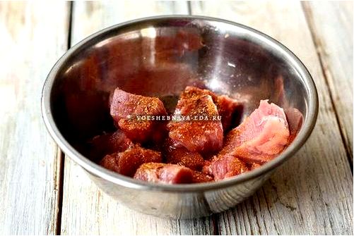 Жарим мясо свинины