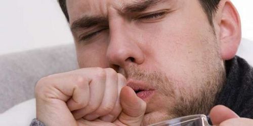 Сильный кашель до рвоты у взрослых и детей какие болезни вызывают жуткие приступы кашля, что делать
