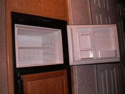 Какая температура должна быть в холодильнике и в морозильной камере стандарты