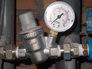 Как отрегулировать редуктор давления воды в квартире - строим и ремонтируем