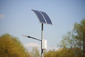 Уличное освещение на солнечных батареях - полный обзор