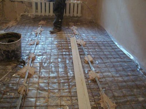 Как выровнять пол под ламинат выравнивание бетонного и чернового деревянного пола своими руками без