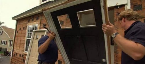 Как установить железную дверь в деревянном доме