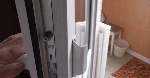 Ручка на металлопластиковую дверь