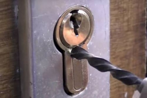 Потерял ключи от квартиры как открыть дверь