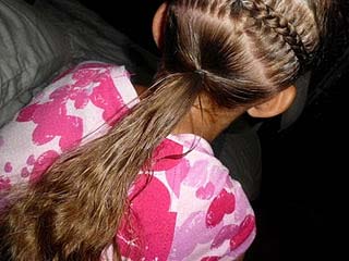 Прически с плетением на длинные волосы для девочек и женщин.</div>
<div> Как плести пошагово своими руками. Фото» /></div>
<p>
<strong>Делим волосы на 5 частей</strong> от затылка до макушки.
</p>
<div style=