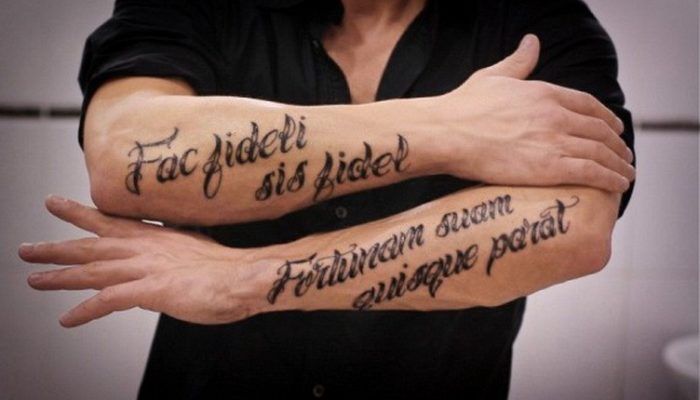 Татуировки надписи с переводом для девушек и мужчин на английском, русском, латыни. Эскизы, фото и