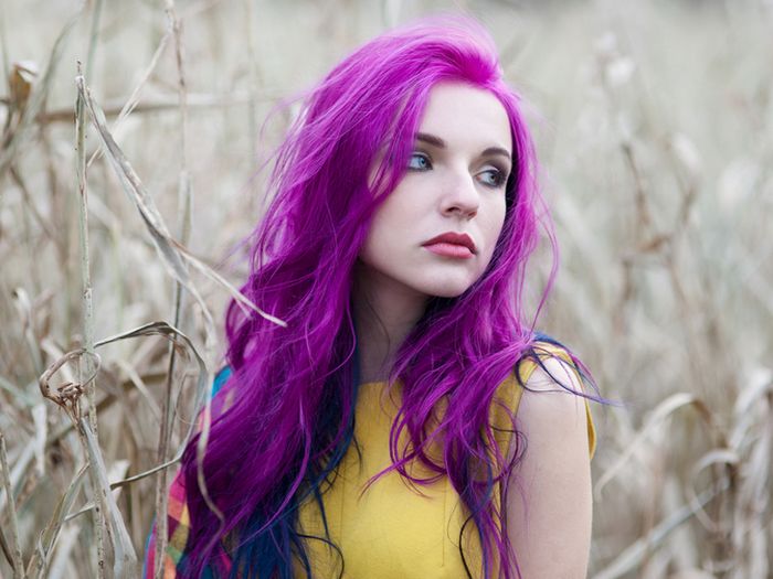 Коричнево-фиолетовый цвет волос. Фото, краски, кому идёт, инструкции окрашивания