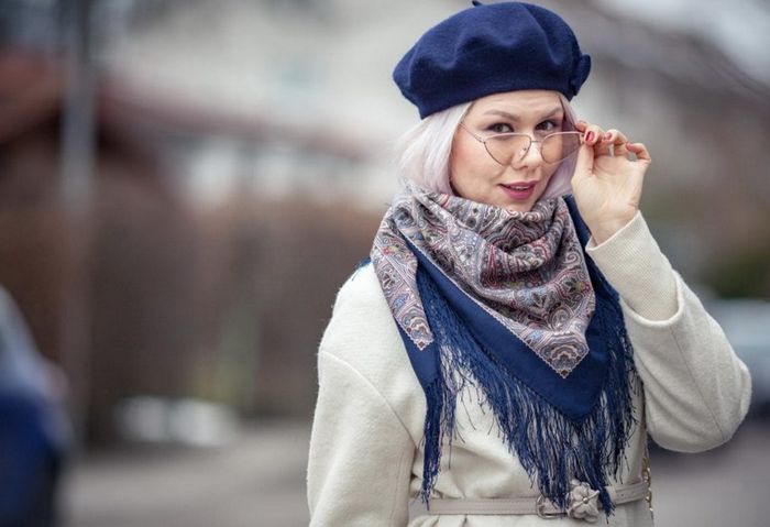 Как правильно подобрать шапку, шарф и перчатки к пальто. верные цветовые композиции