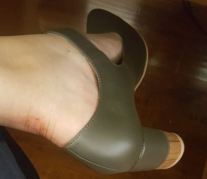 Почему женщины предпочли кроссовки каблукам