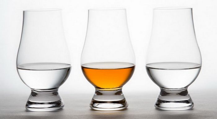 Разница между виски и водкой