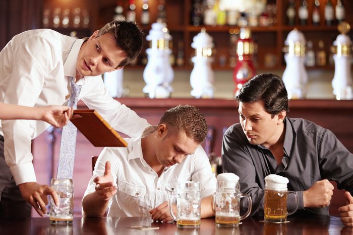 6 вещей, которые люди, которые не употребляют алкоголь, хотят сказать тем, кто выпивает