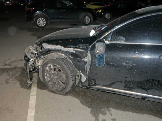 В Киеве Lexus на тротуаре убил 23-летнюю девушку(эксклюзивные фото с места катастрофы)