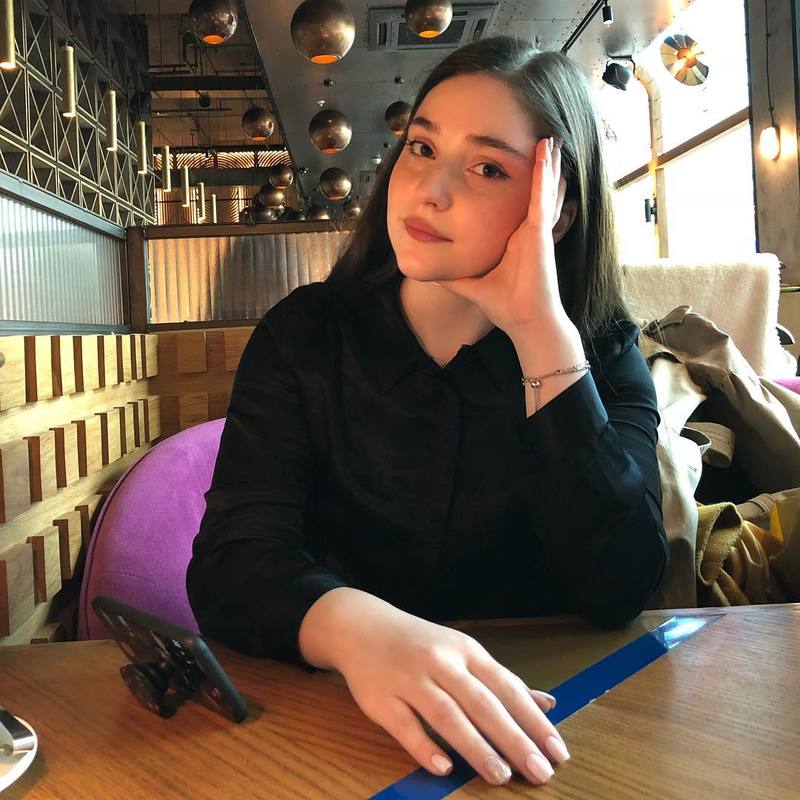 18-летняя участница шоу «Голос» Рагда Ханиева собирается привлечь угрожающих ей хейтеров к уголовной ответственности