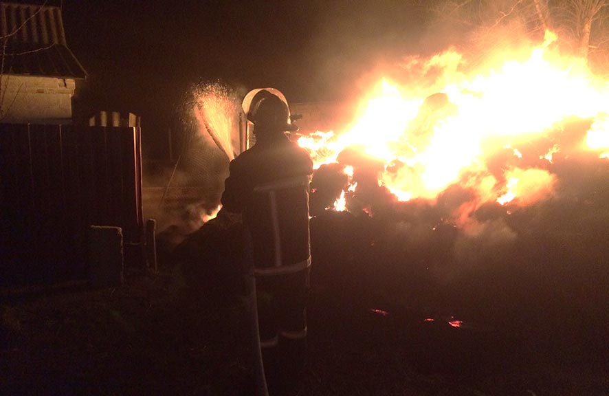 Вісті з Полтави - У Новосанжарському районі у селянина згоріло 15 тонн сіна