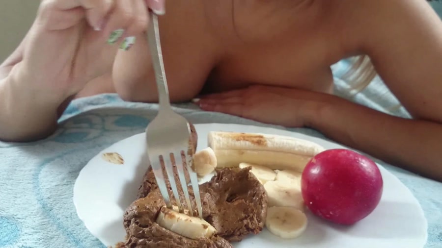 Brown Wife - I Eat a Banana Shit - Defecation - Shitting (05 December 2019/HD/1920x1080)