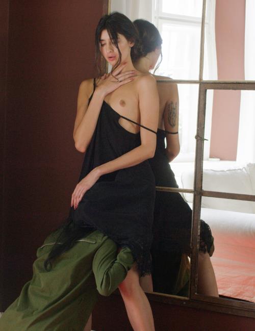 Anna Jolie,Crystal Greenvelle - Hot Maid 2