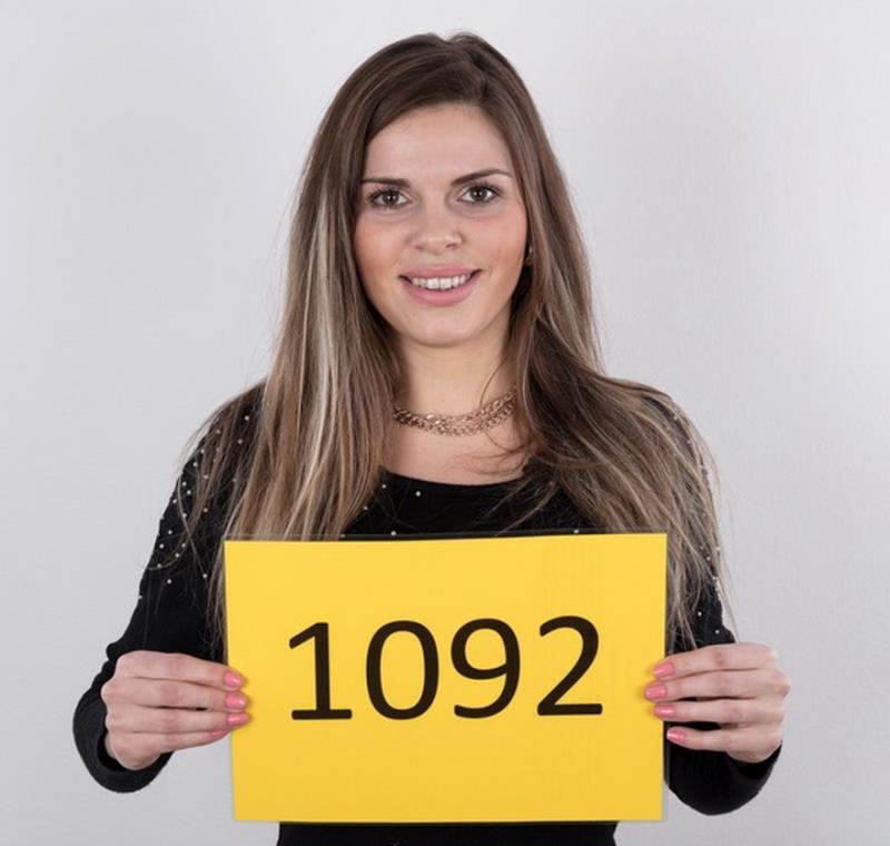 Sylvie (26) - CZECH CASTING - 1092 (2019/FullHD)