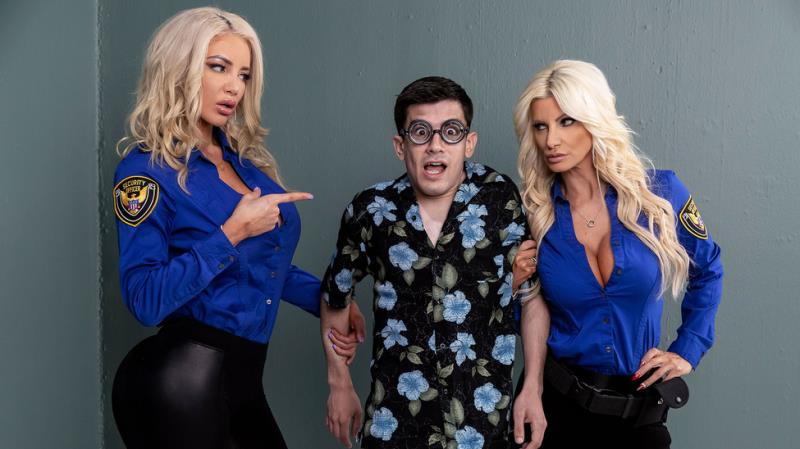Brittany Andrews, Nicolette Shea - Fucking His Way Into the U.S.A (Blonde) [SD]