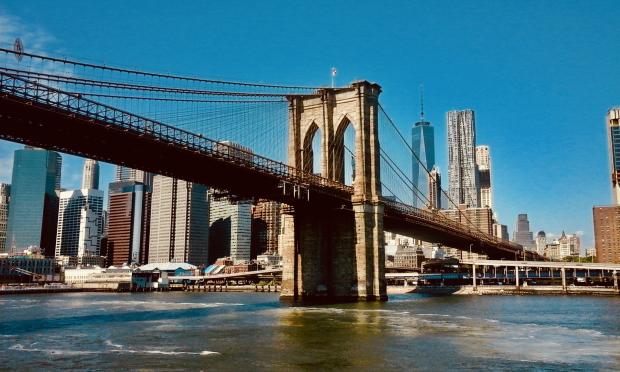 3 января в истории: начало строительства Бруклинского моста и патент соломинки для коктейля