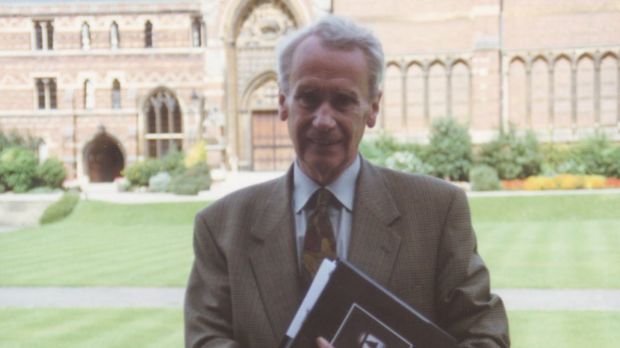 'First Middle-earth scholar' Christopher Tolkien dies