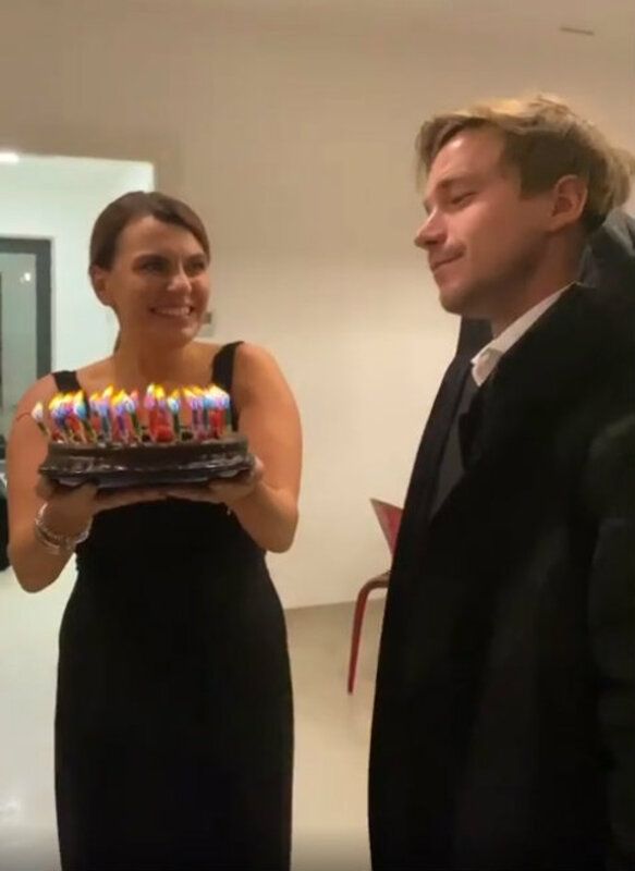 Стася Милославская показала, как устроила в честь дня рождения Александра Петрова вечеринку-сюрприз
