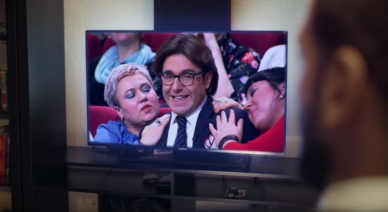 Любовь Успенская высмеяла в своем новом клипе выпуск шоу «Прямой эфир» об эскортницах