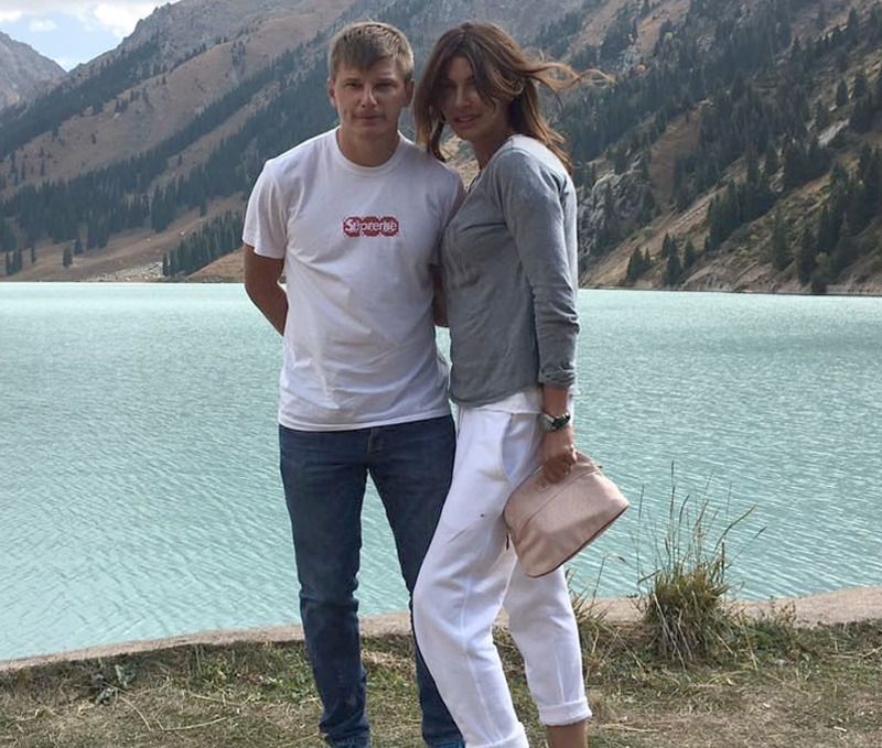 Мать Андрея Аршавина объяснила, почему футболист выселяет экс-жену и 2-летнюю дочь из квартиры