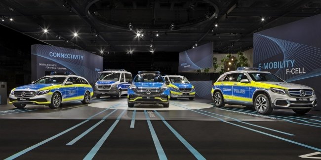 Электромобиль Mercedes-Benz EQC получила немецкая полиция