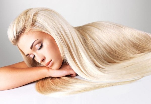 Красота и здоровье длинных волос у блондинок. Уход за локонами летом и зимой в домашних условиях,