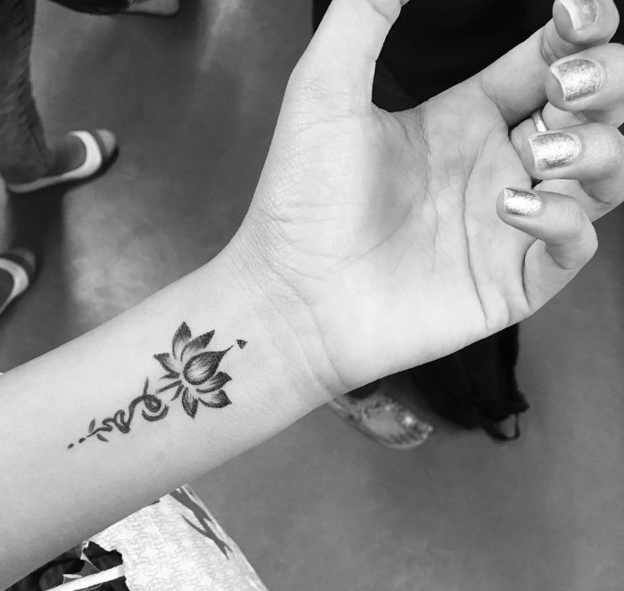 Татуировки для девушек на руке и их значение. Фото, эскизы, красивые, маленькие, надписи