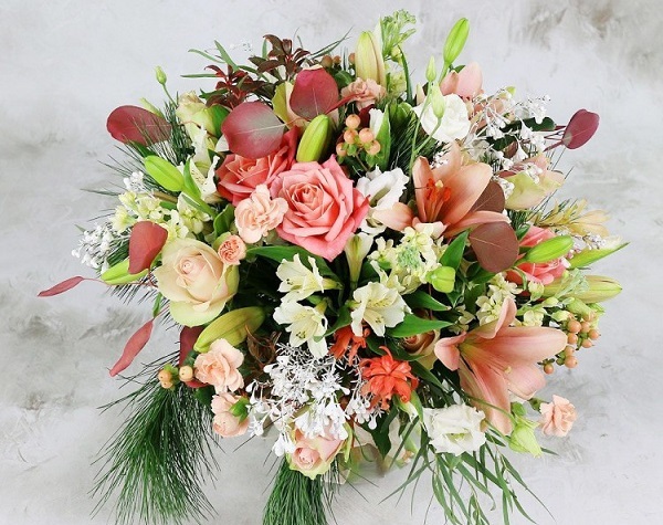 Выбираем букет на свадьбу – хорошие и нежелательные цветы для молодоженов