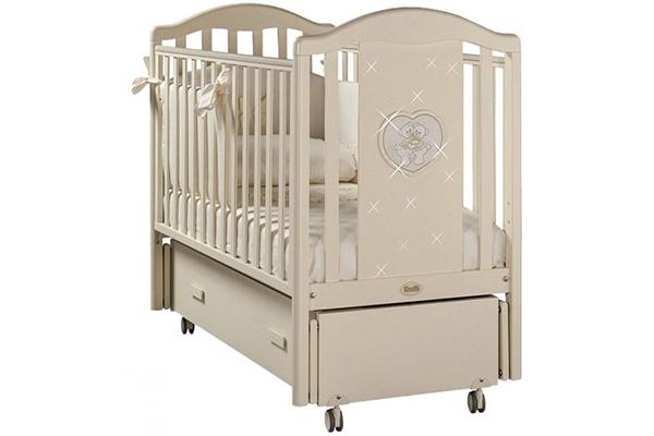 Выбираем детскую кроватку для новорожденного