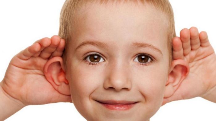 Как и что можно капать ребенку в уши при отите – правила закапывания в ушки новорожденному и детям