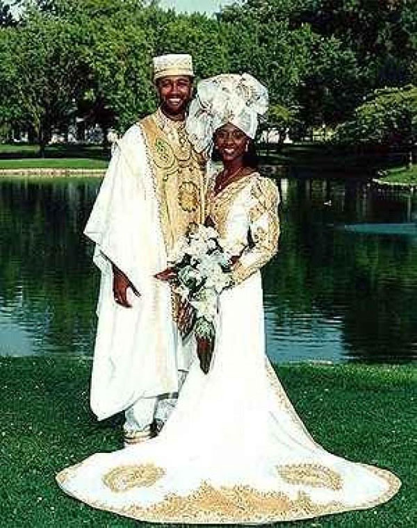 «Звезданутые» свадебные платья
