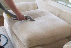 Как и чем почистить велюровый диван
