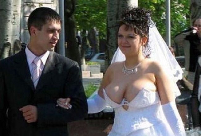 Нелепые свадебные платья, над которыми все смеялись