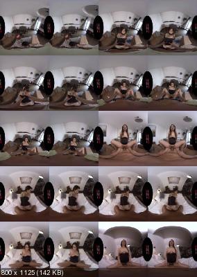 VirtualRealPorn: Myla Elyse (She's Still At Home / 13.01.2020) [Oculus Go | SideBySide] [2160p]